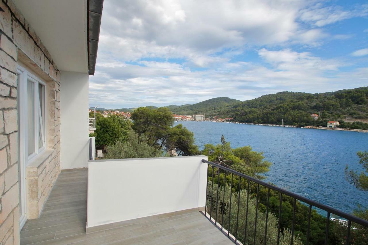 Apartments With Sea Views Vela Luka Exterior photo